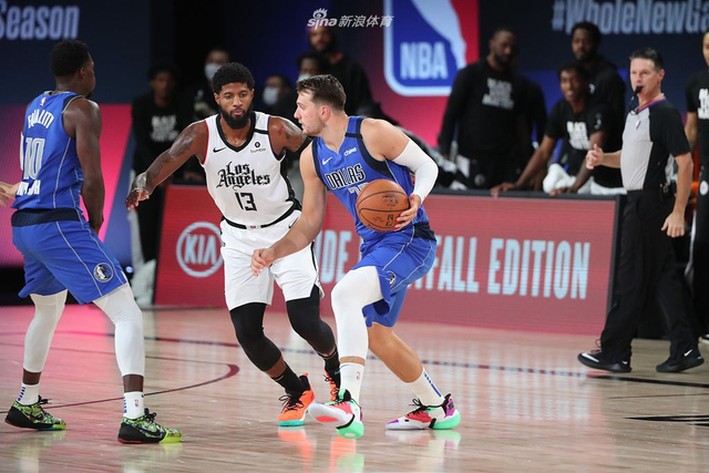 挥的前锋 挥的前锋