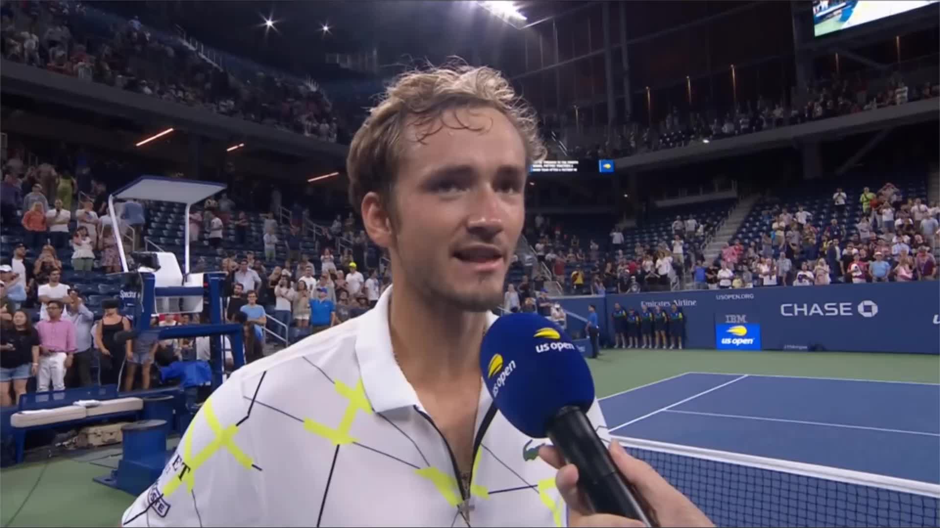 不禁让人对 不禁让人对