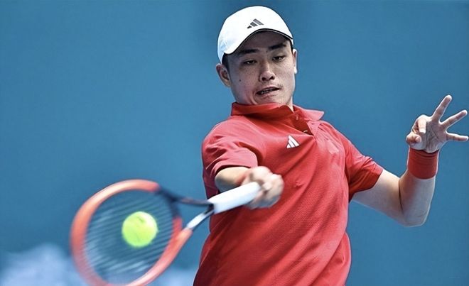 居然是在酒 居然是在酒