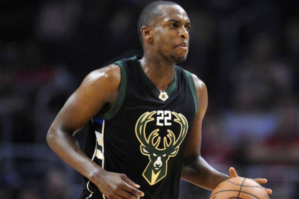 而被禁赛三 而被禁赛三