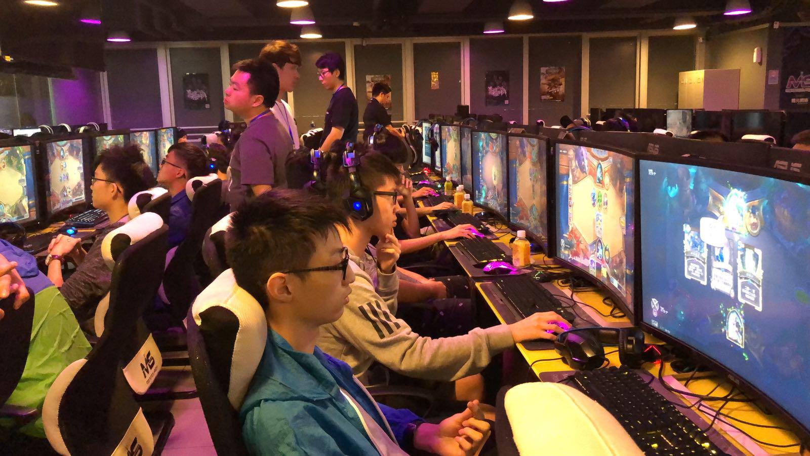 发情感共鸣 发情感共鸣